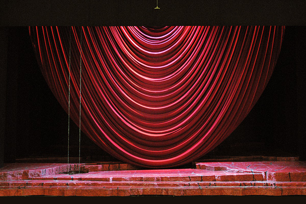 Main curtains - Curtains for historical theaters | PERONI